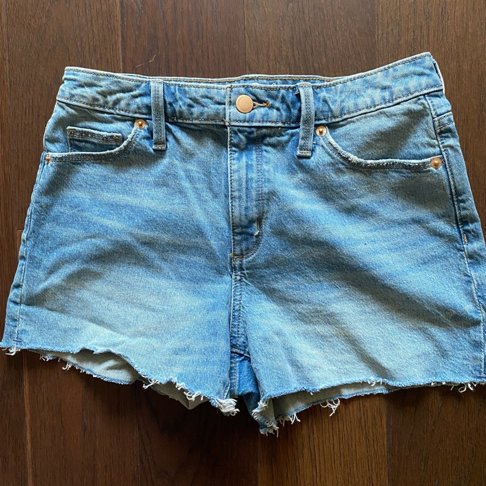 Universal thread shorts